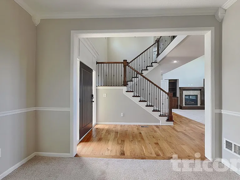 24136 W 113th Ter — Photo 3