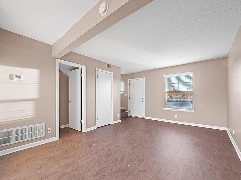 Huntley Ridge Townhomes — Photo 6