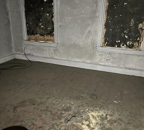 2nd image of 2611 W Montgomery Ave