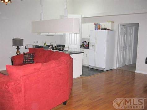 3rd image of 4094 Silkbay Dr