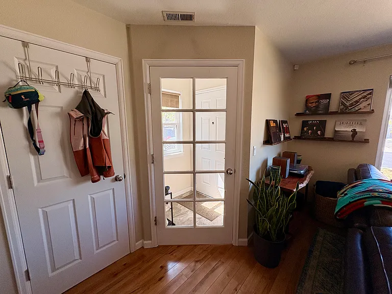 5226 Estes Cir — Photo 3