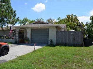 7042 Fairfax Dr, Port Richey, FL 34668