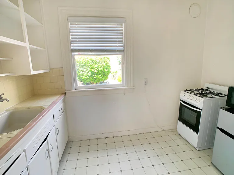 2425 Durant Ave #2 — Photo 5