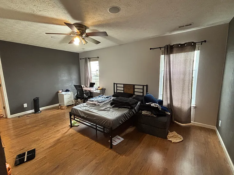 4631 Elijah St — Photo 7