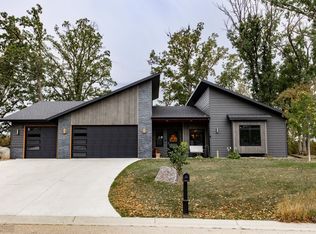 1885 Aspen Dr, Detroit Lakes, MN 56501