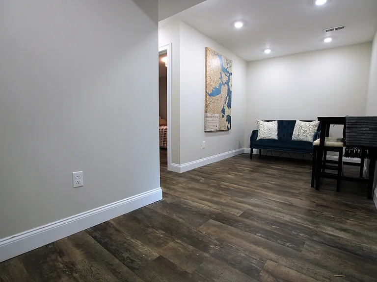 59 Strathmore Rd #1 — Photo 8