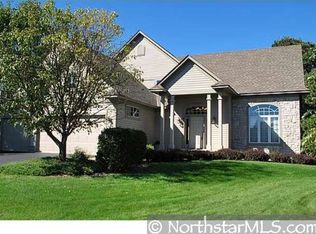 9168 Brentwood Trl, Woodbury, MN 55125