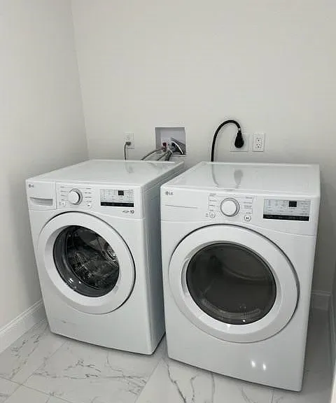 1686 Litchfield Tpke #B — Photo 18