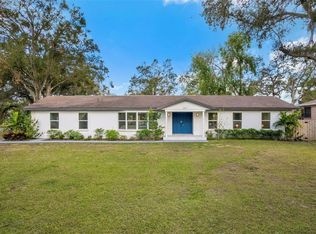 5454 N River Shore Dr, Tampa, FL 33603