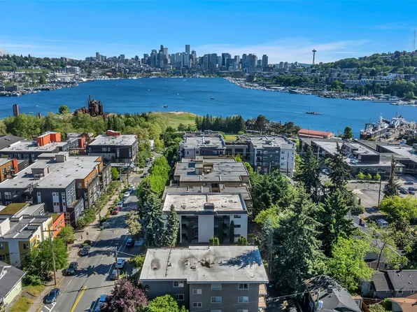 3401 Wallingford Avenue N #210, Seattle, WA 98103