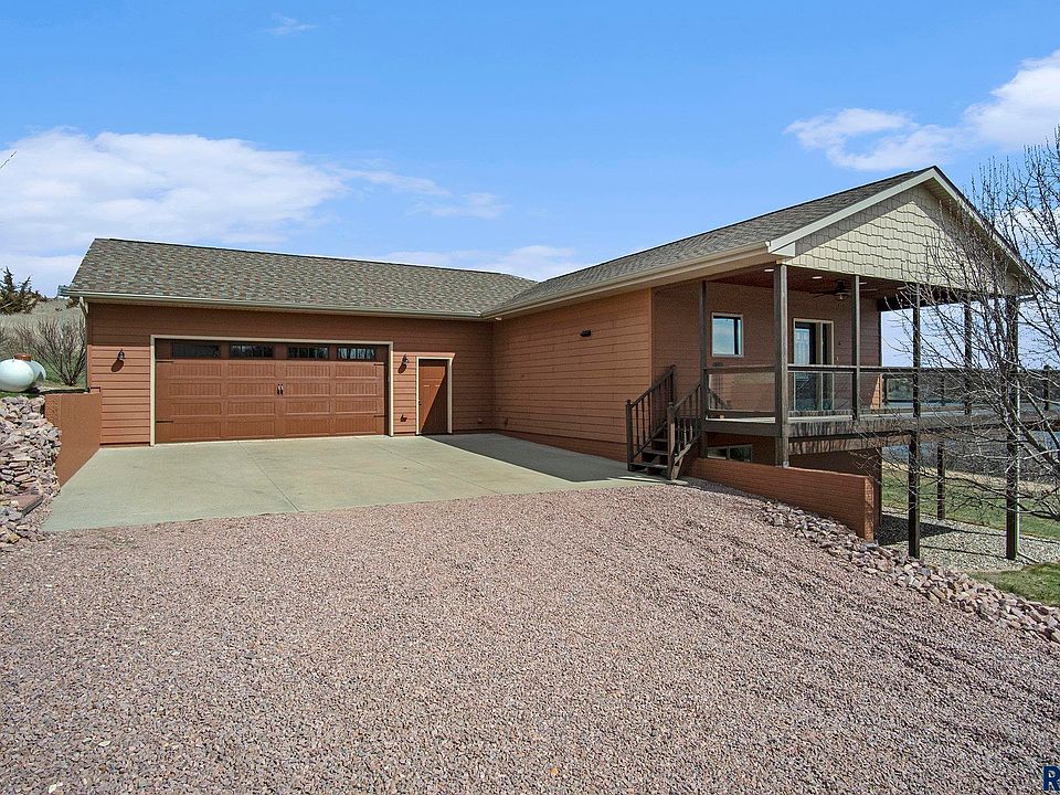 26017 Hideway Pl, Canistota, SD 57012 | Zillow