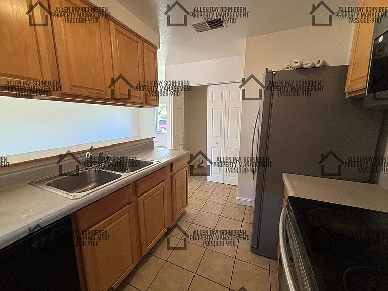 105 El Capitan Ln — Photo 6