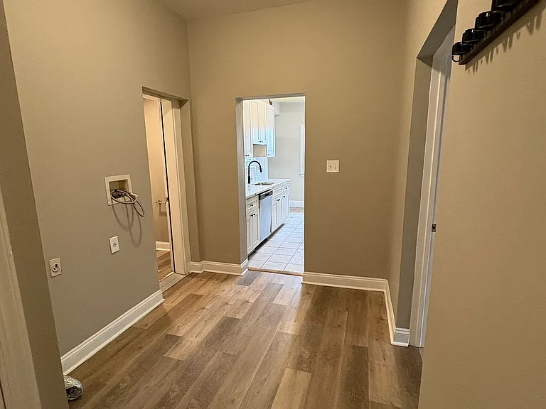 278 N Lansdowne Ave #4 — Photo 11