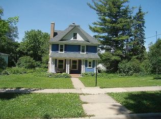 112 N Grove St, Mount Horeb, WI 53572