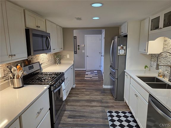2nd image of 485 Summerhaven Dr N #485