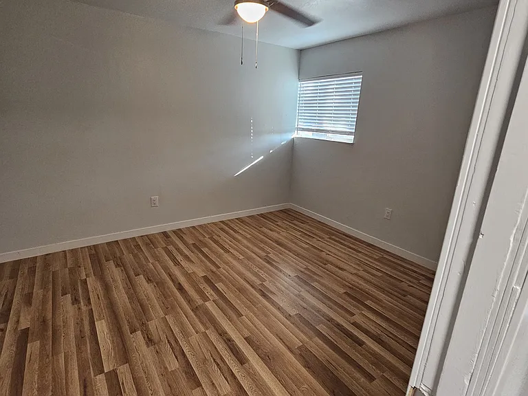 241 Estancia Dr NW #A — Photo 6