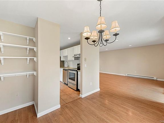 4th image of 702 Village Dr Unit 702