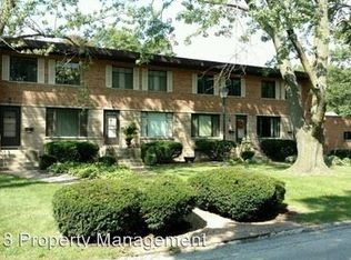 306 Davis Ave, Bloomington, IL 61701