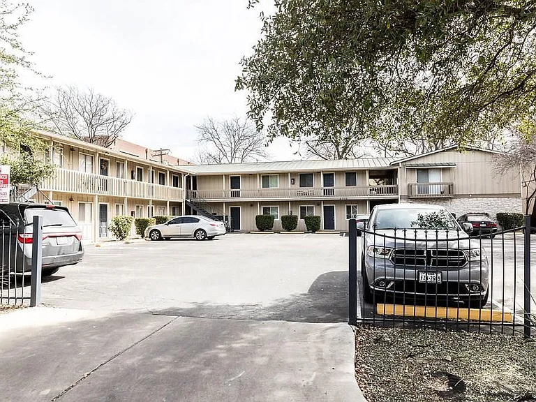4209 Burnet Rd #206 — Photo 1
