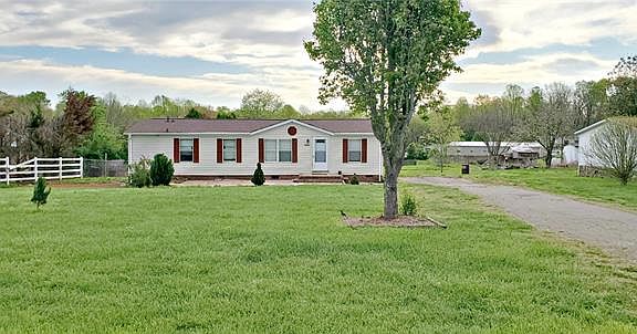 2nd image of 2332 Dillon Dr