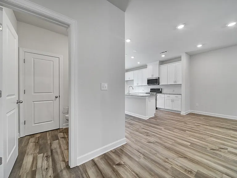 7148 Bryce Ave — Photo 9