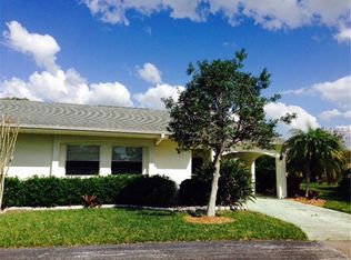 2028 Hawkhurst Cir, Sun City Center, FL 33573