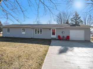 310 N 5th St, Shepherd, MI 48883