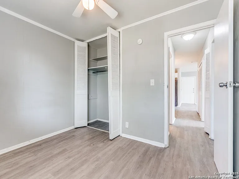 5830 Castle Yard — Photo 23