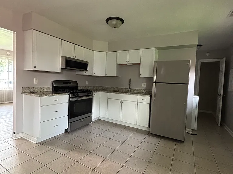 8510 Montery Rd — Photo 3