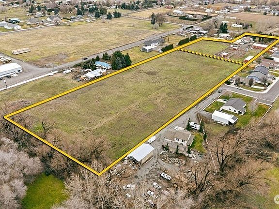 3rd image of 7703 Ahtanum Road