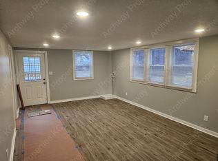 514 Oakdale Dr, Manhattan, KS 66502
