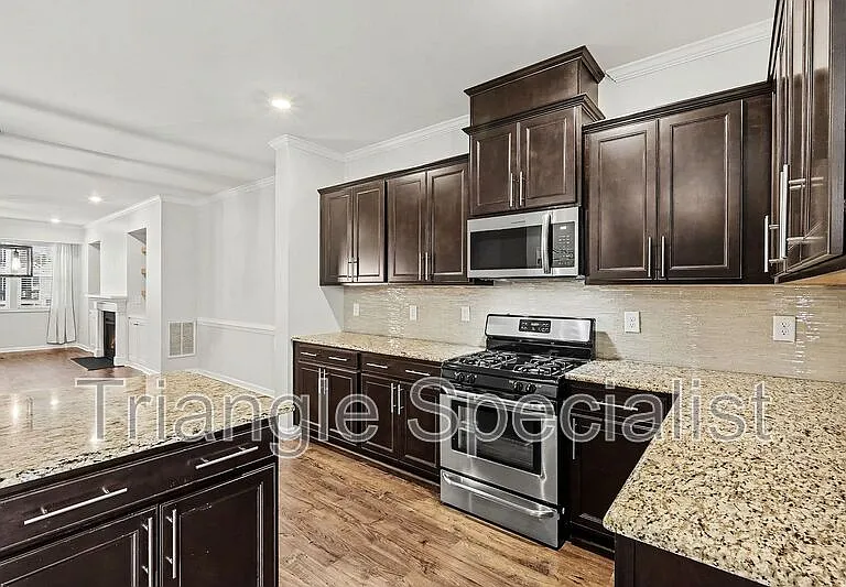 512 Austin View Blvd #307 — Photo 7