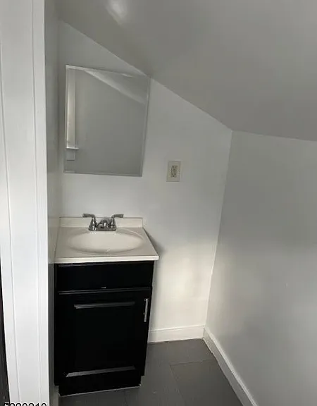 122 Vreeland Ave — Photo 10