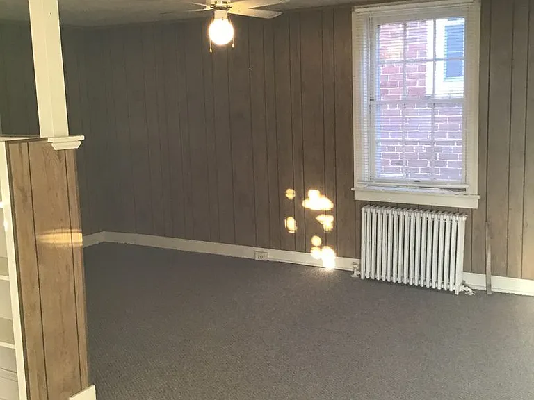 118 E King St #A & B — Photo 3