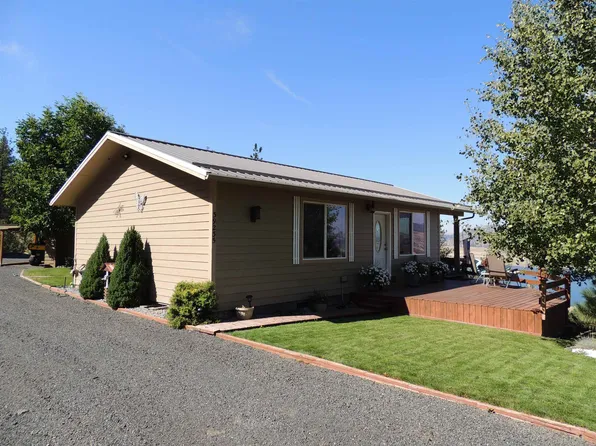 39235 Sun Rdg N, Seven Bays, WA 99122