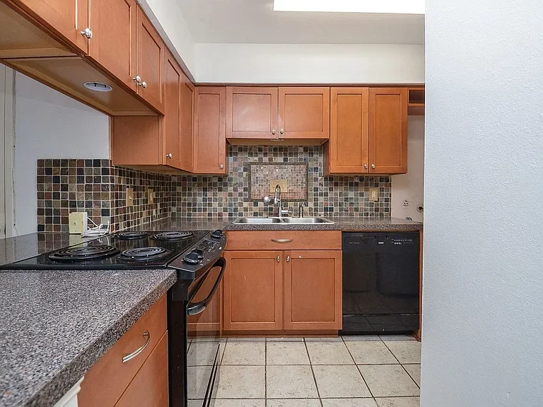 515 Tallowood Rd #1 — Photo 9