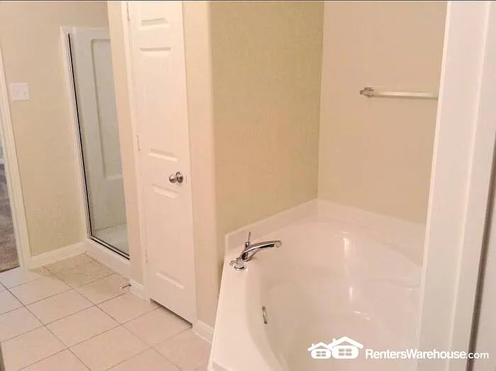 1806 Sable Wood Dr — Photo 9