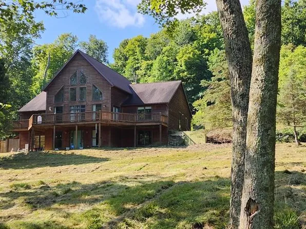 2078 Scott Rd, Frankfort, OH 45628