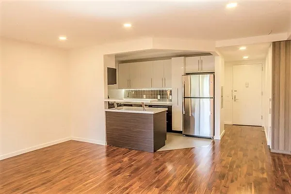 Rented by Technocraft Inc. | media 4