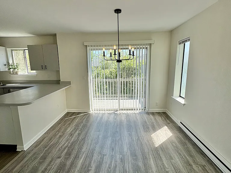 925 Oronoke Rd #30L — Photo 7