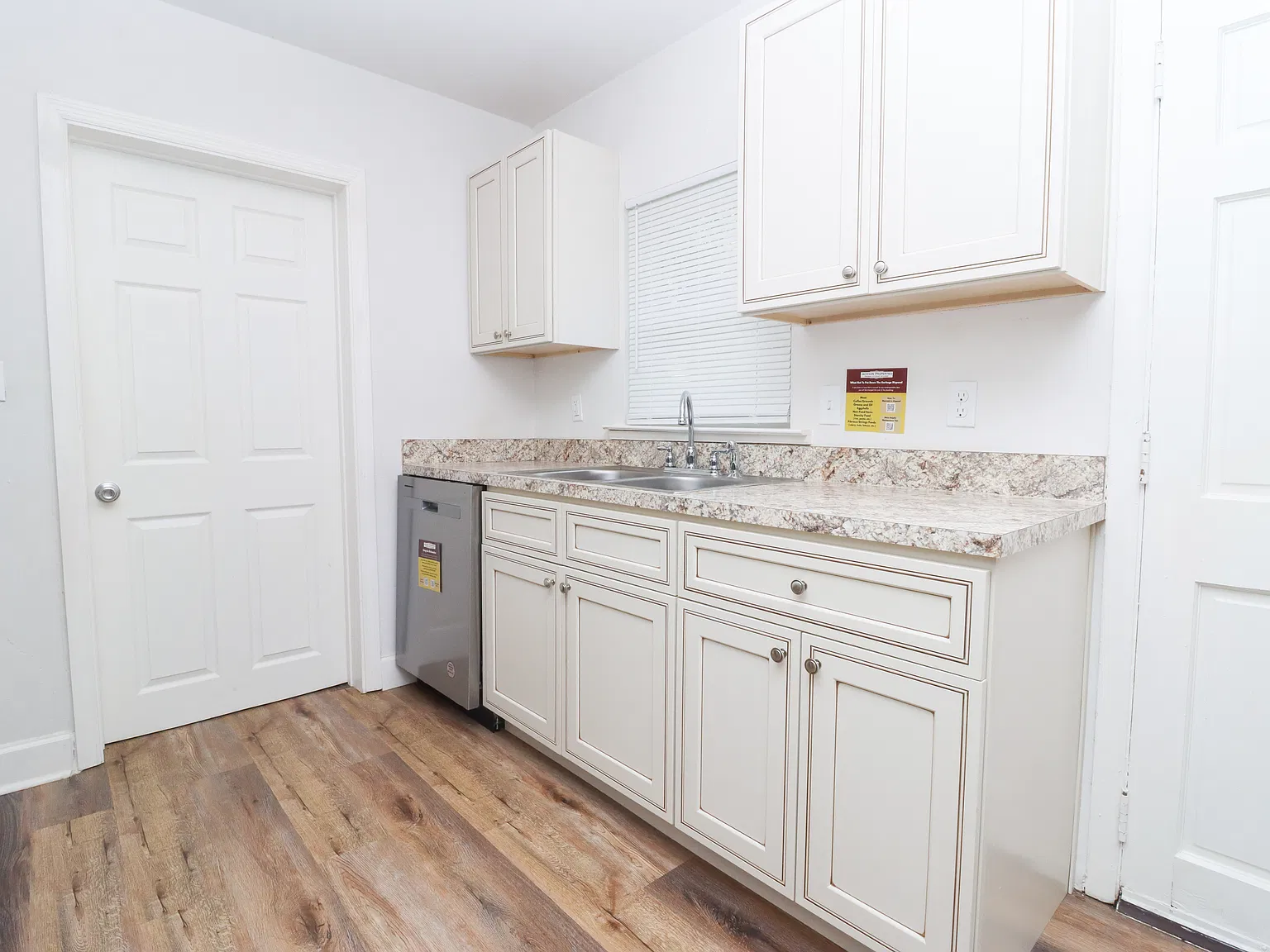 3 bed, $1,650 — Photo 2