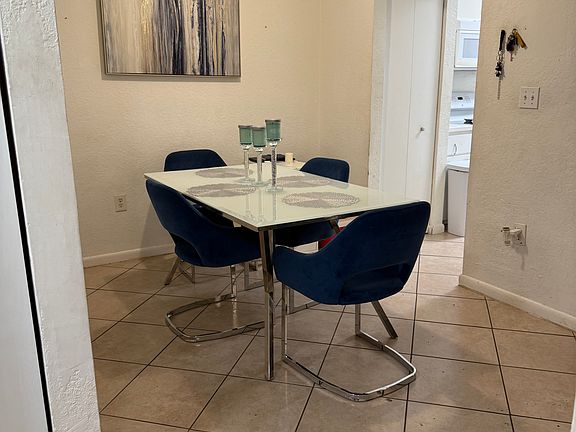 2nd image of 2126 Thomas St #2126