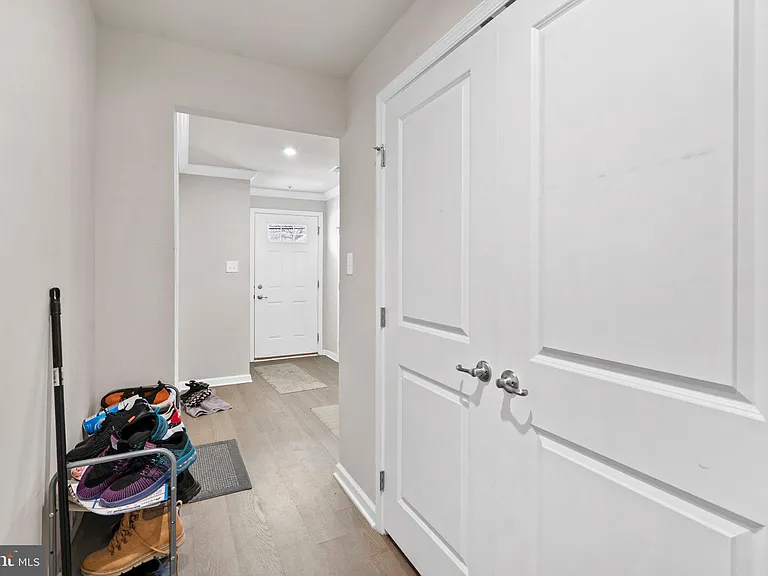 168 Bishop Way — Photo 5
