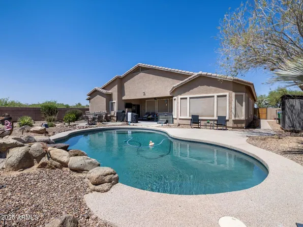 21753 N GREENWAY Drive, Maricopa, AZ 85138