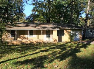 1707 Indian Woods Dr, Traverse City, MI 49686
