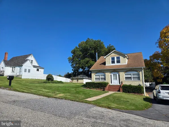 3 Eyring Ave, Baltimore, MD 21221
