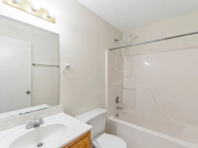 112 Stephanie Dr — Photo 17