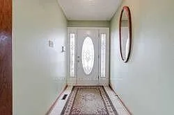 35 Kingsplate Cres — Photo 3