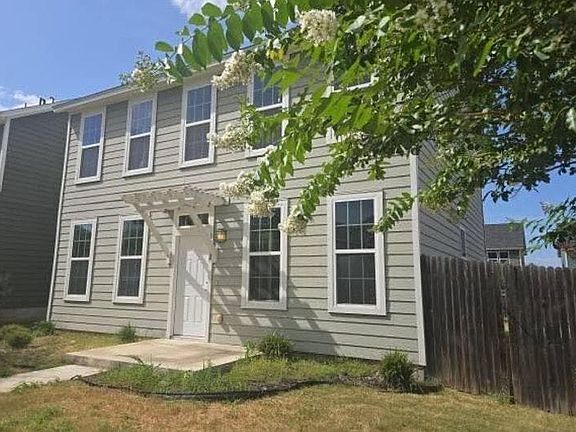 2nd image of 1532 Arbor Knot Dr