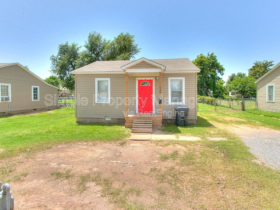 1st image of 4007 N Rockwell Ave